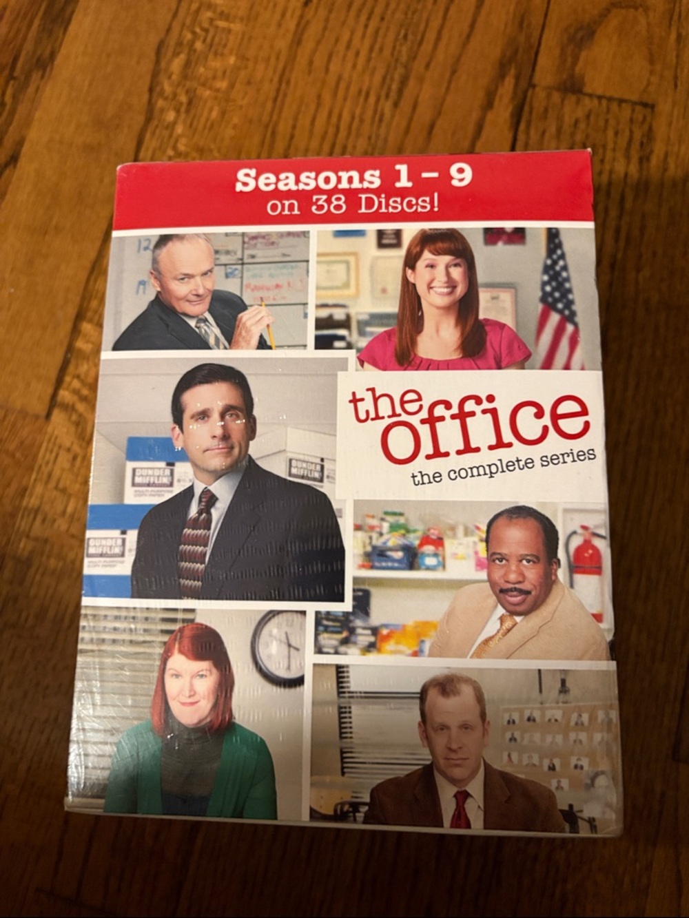 The Office Complete Series - White and Red Collector Box - Picture 3 of 4